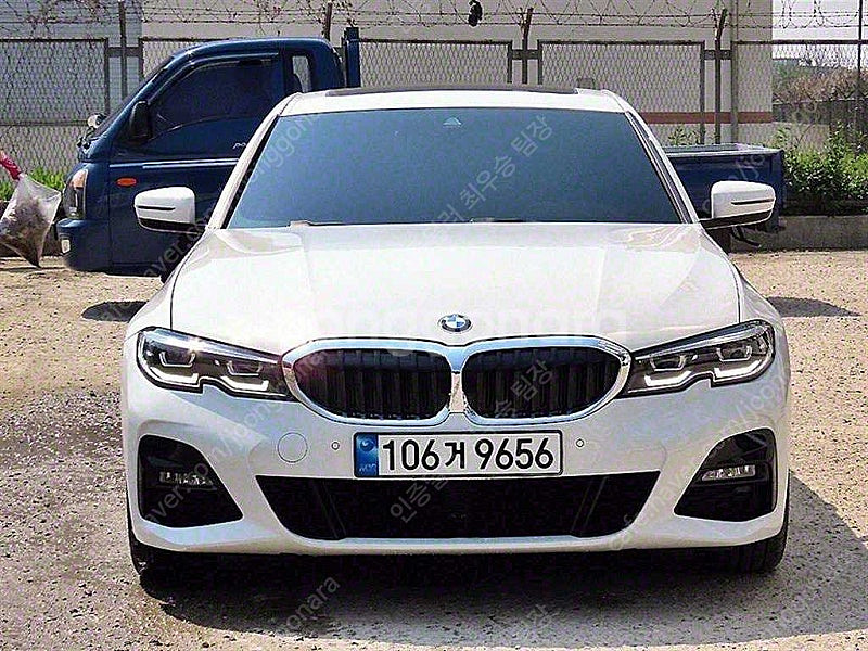 BMW 3시리즈 중고 BMW 중고 BMW 3시리즈 중고차 할부가능 2022년식 25,913km 320i M 스포츠 ...--0